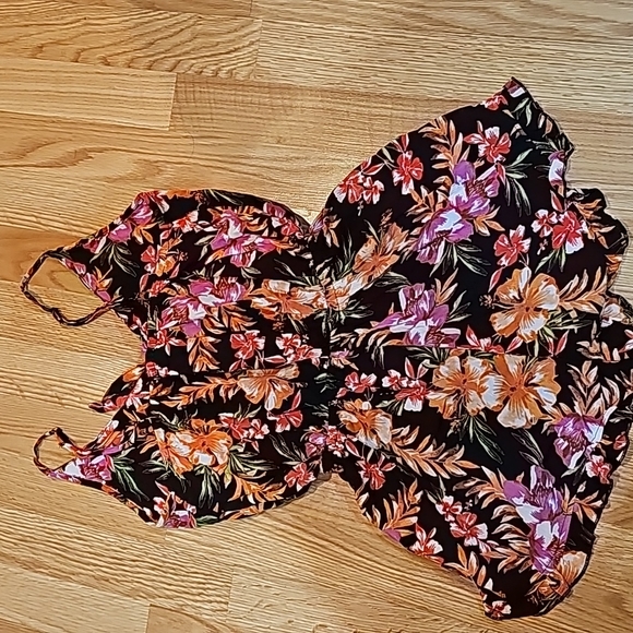 Romper - Picture 3 of 3